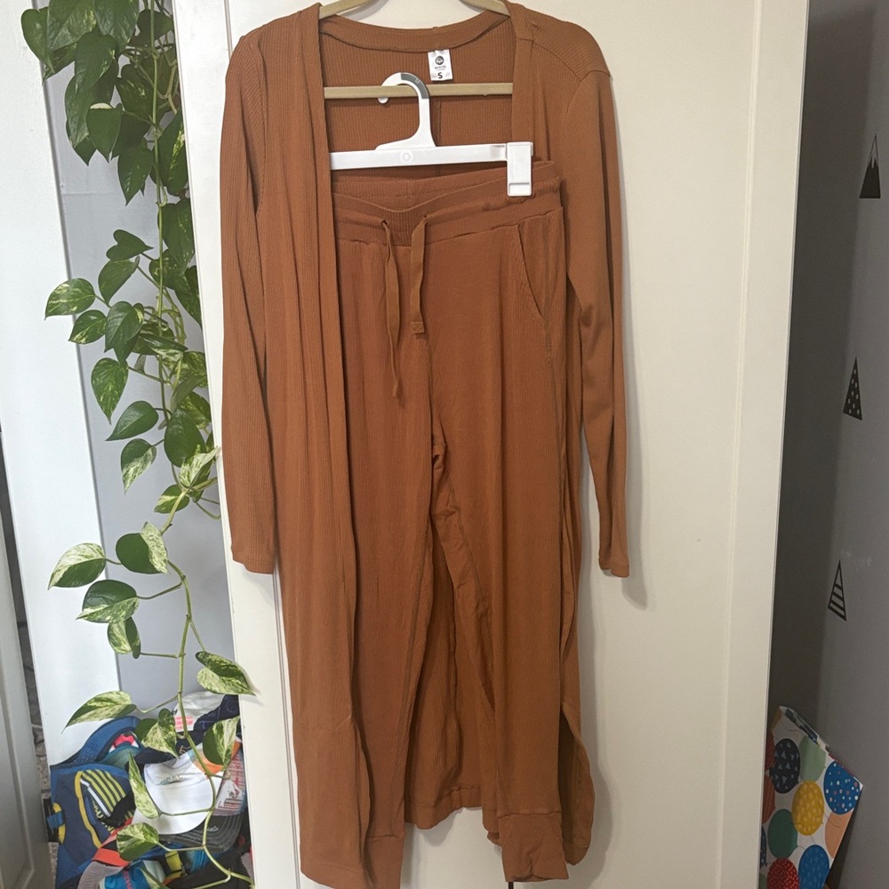 Senita Athletics Brown Lounge Set